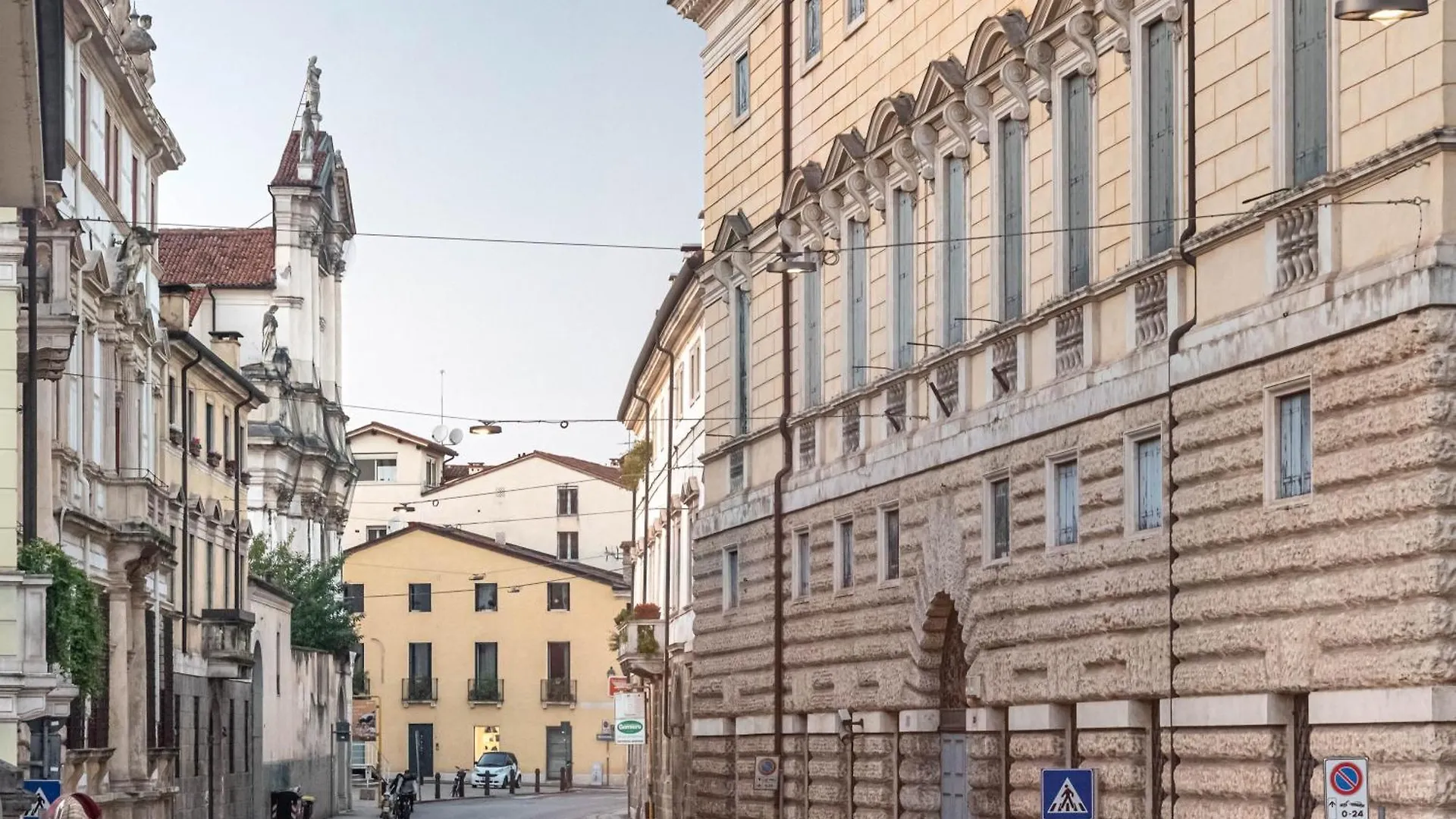 Apartment Ca' San Marco - Residenza Di Lusso A Due Passi Dalla Basilica Vicenza Italy